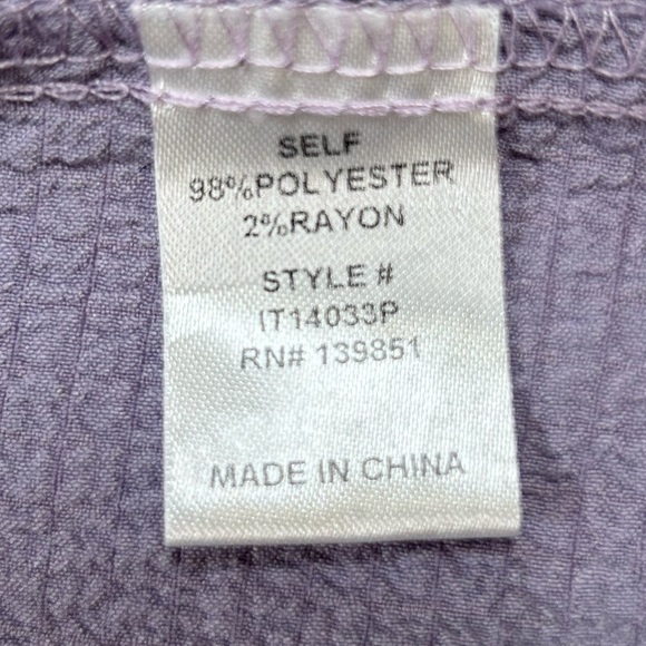 ODDY Lavender Smocked Blouse with Relaxed Fit and 3/4 Length Sleeves. Size 2X - Picture 7 of 8